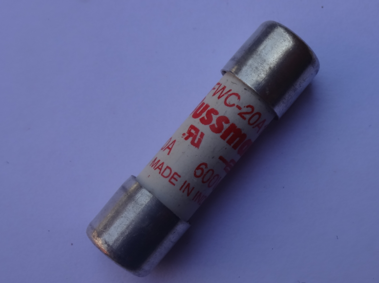 技術人員教你如何選擇直流熔斷器